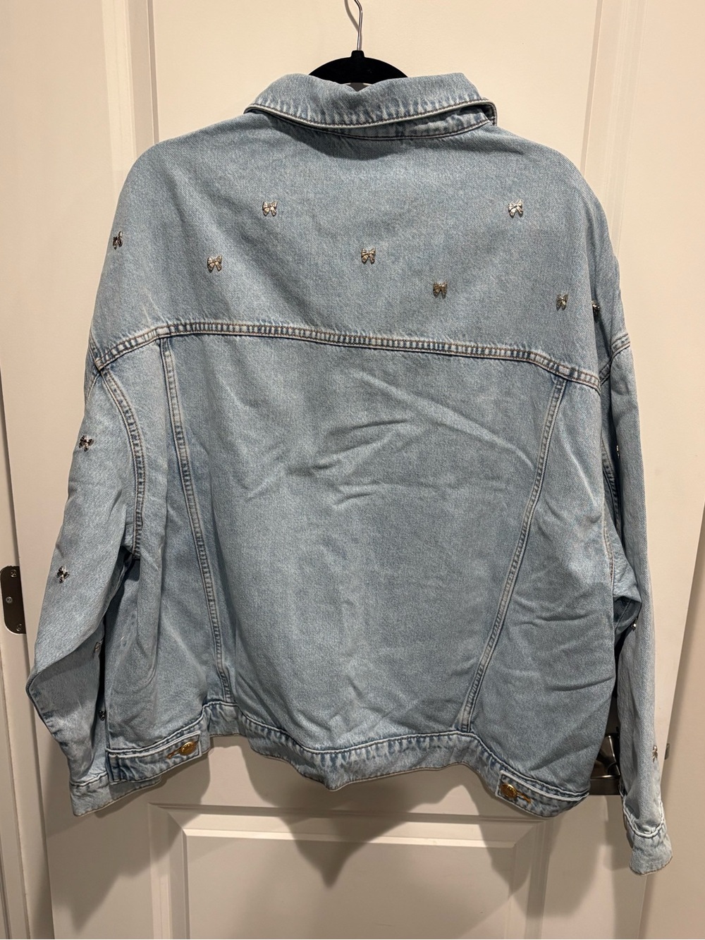 FARM Rio Bows Embroidery Denim Jacket - Picture 2 of 13